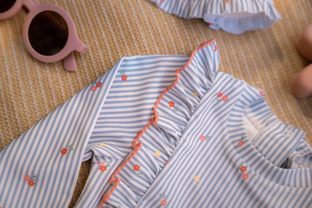 Long-sleeved swim shirt Sunny Flowers Blue | Little Dutch