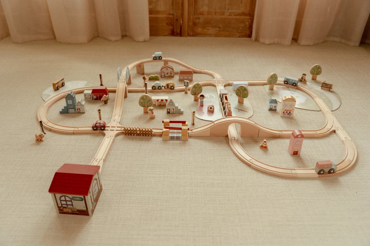 Large XL wooden train set – 113 pieces | Schmatzepuffer