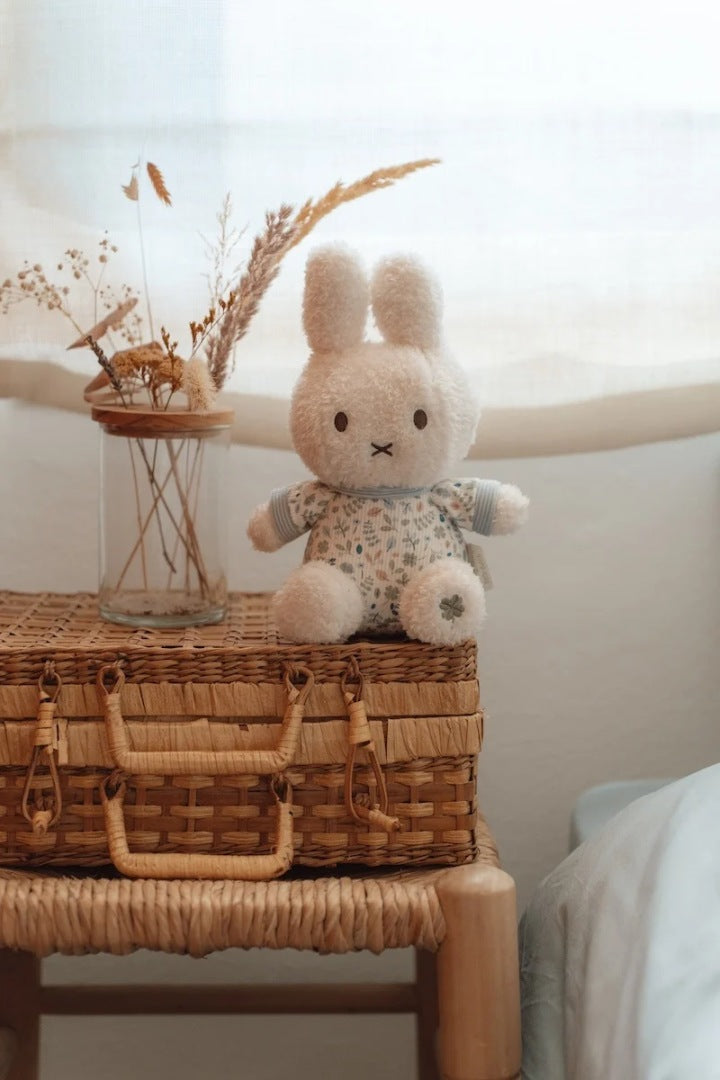 Kuscheltier Hase Lucky Leaves, 20 cm x Miffy