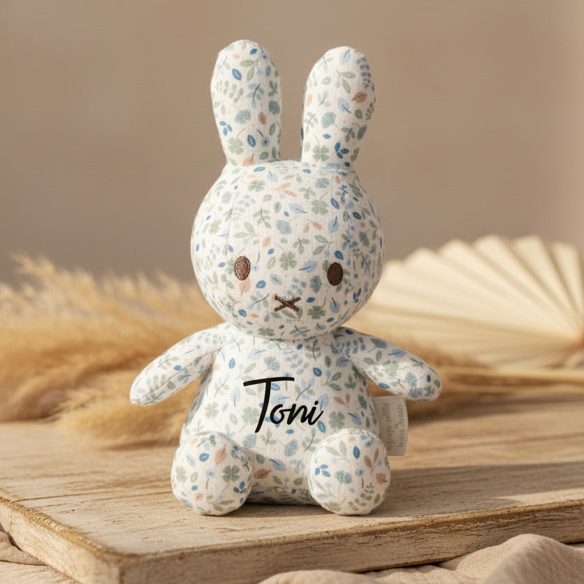Kuscheltier Hase Lucky Leaves all-over-print, 20 cm x Miffy