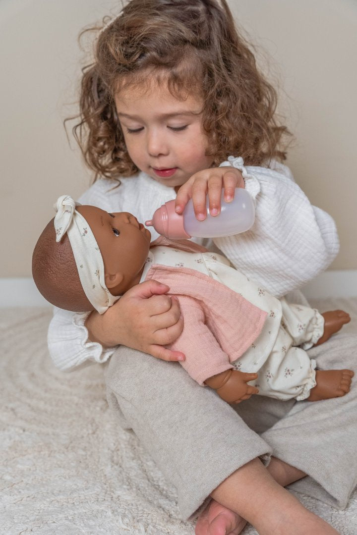 Poupée Noa - Set de 7 pièces personnalisé