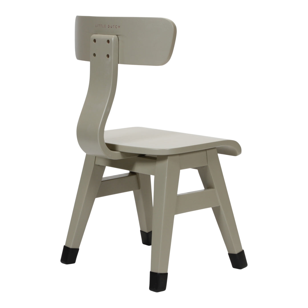Children's chair made of wood, olive