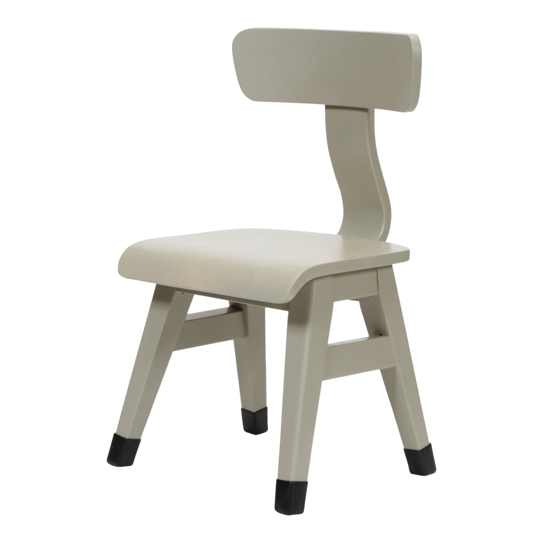 Children's chair made of wood, olive