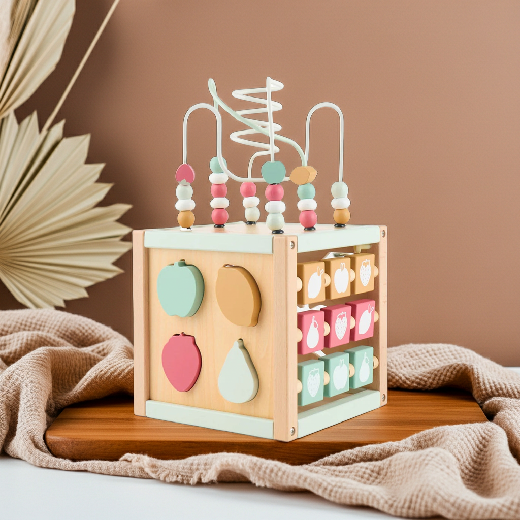 Cube d'activités Berry XXL en bois | bieco
