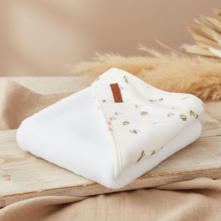 Little Dutch hooded towel Sailors Bay white