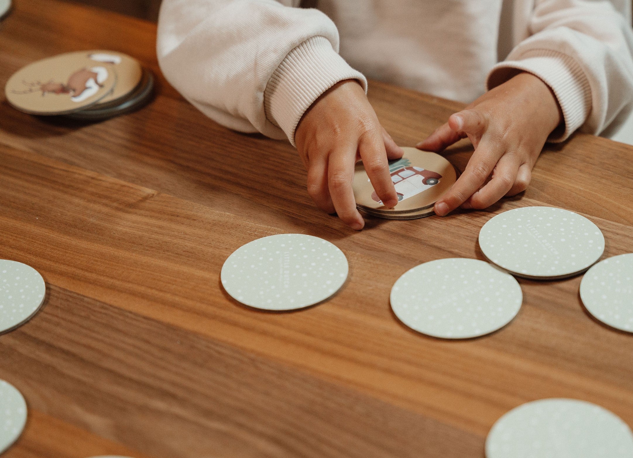Gedächtnisspiel-Spiel X-MAS – Winterliches Kartenspiel für Kinder