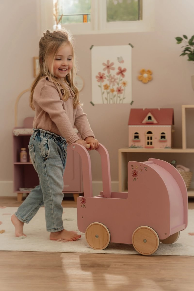 Poussette en bois