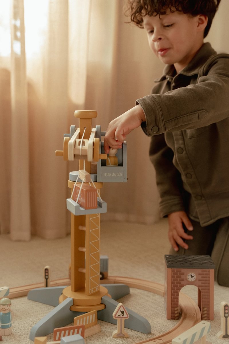 Holz Baukran Spielset für Holzeisenbahn Baustellen | Schmatzepuffer