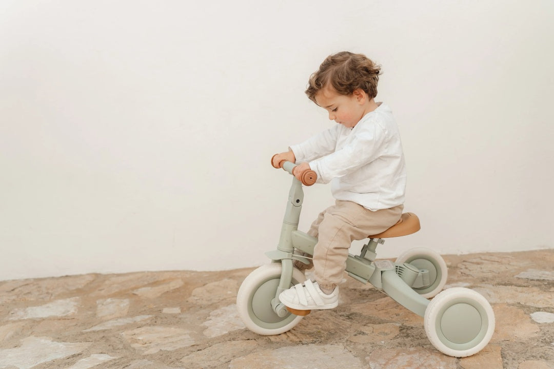 4-in-1 Grow-With-Me Tricycle Green