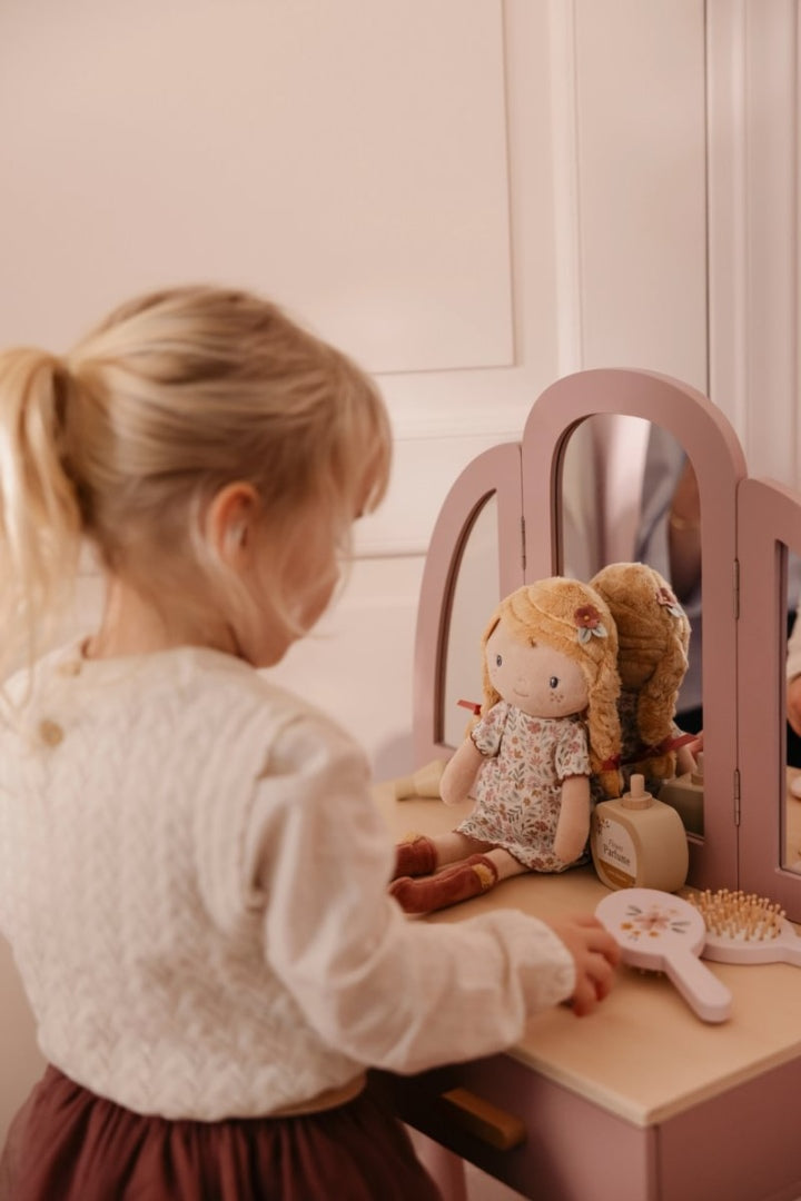 Kuschelpuppe Julia 35 cm | Little Dutch