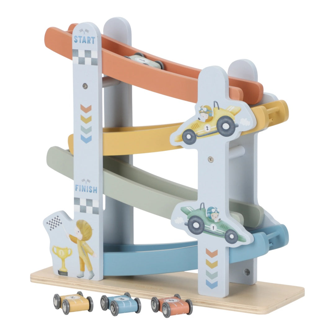 Personalized Wooden Race Track for Christening with Name & Christening Data | Schmatzepuffer®