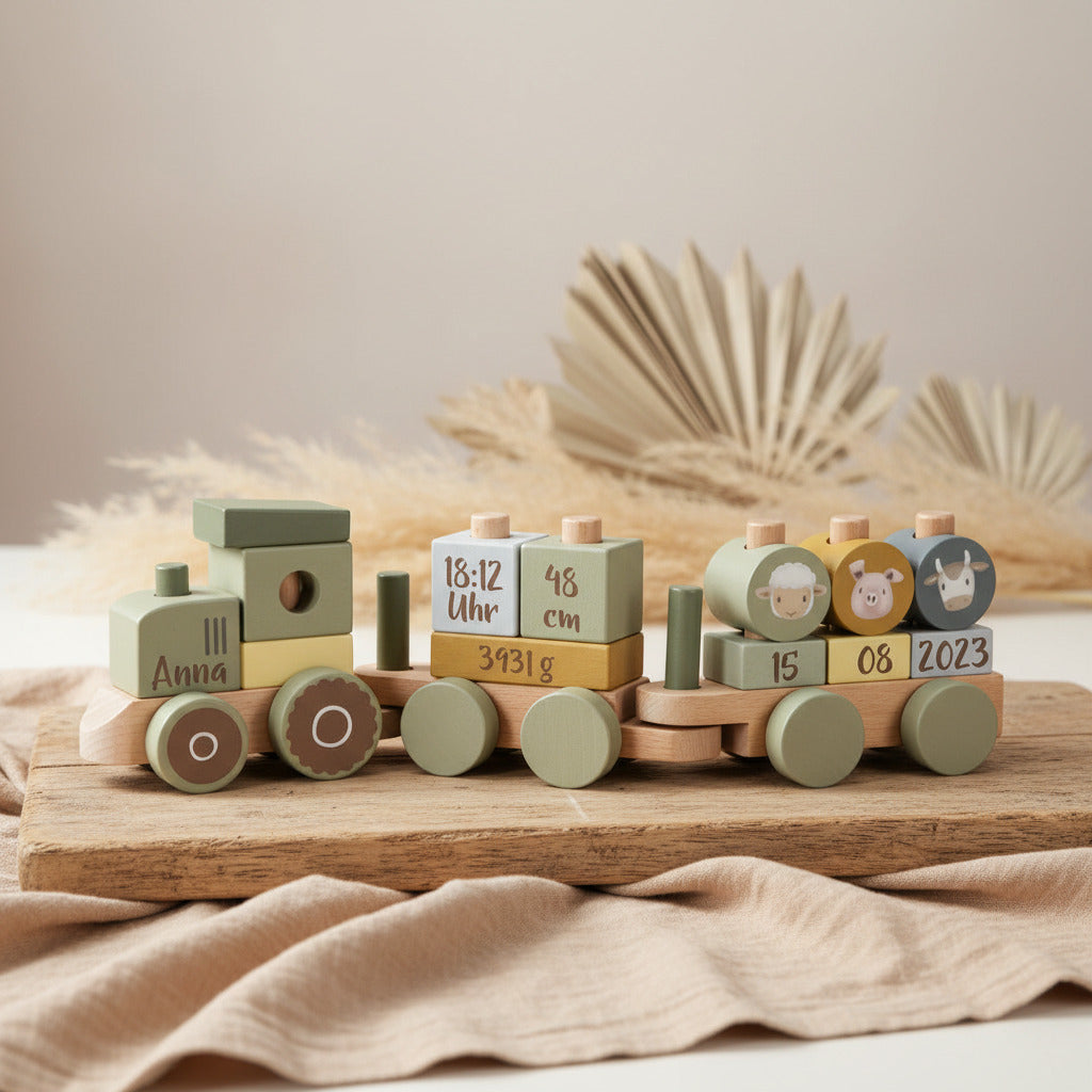 Personalisierter Traktorzug aus Holz mit Lasergravur – Geschenk zur Geburt mit Namen