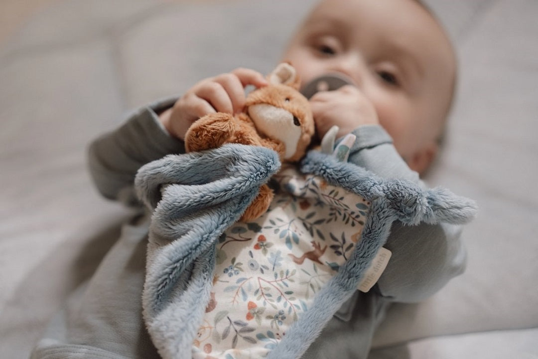 Snuggle blanket with fox print, Forest Friends