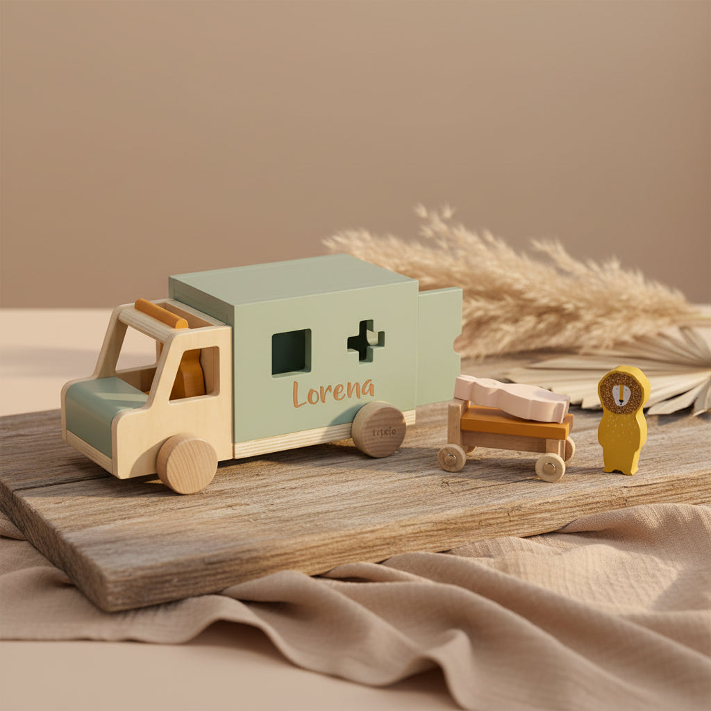 Wooden ambulance | Trixie