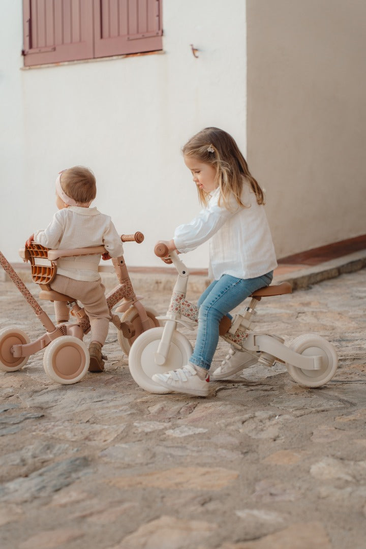 Grow-Along 4-in-1 Tricycle Sunny Flower Off-white | Little Dutch