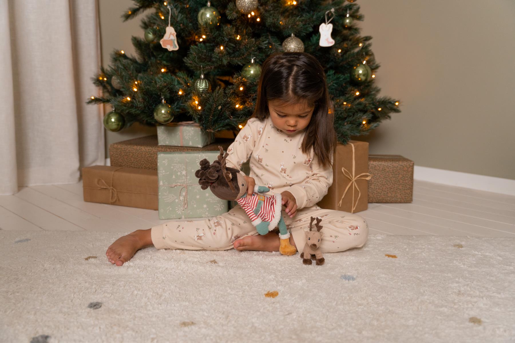 Poupée câline Evi Hiver 35 cm – Poupée en tissu souple pour enfants