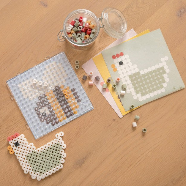 Maxi Buegelperlen Set mit Bauernhof Motiven fuer Kinder zum kreativen Basteln, Stecken und Foerdern der Feinmotorik